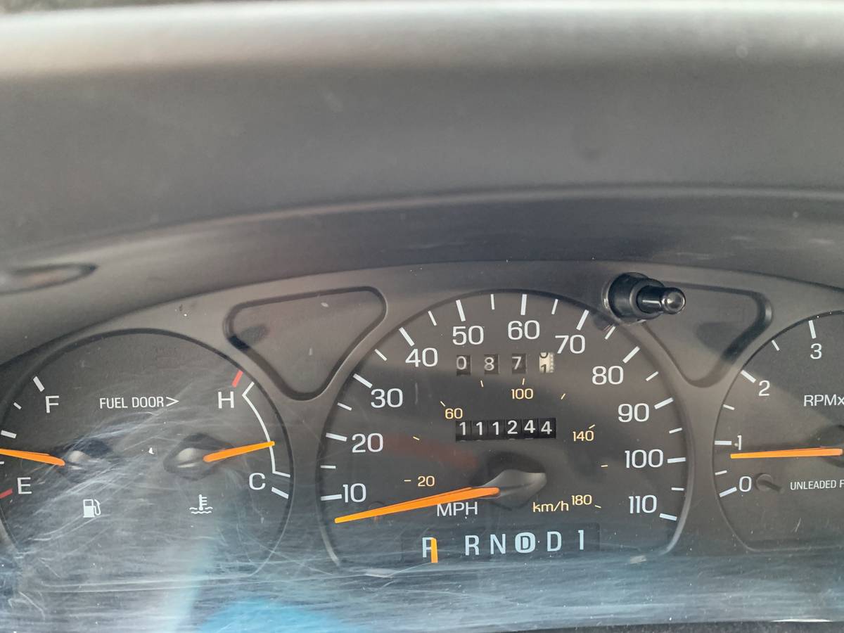 Ford-taurus-gl-1996-silver-9