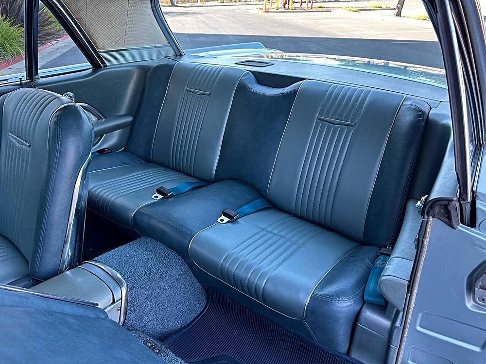 Ford-thunderbird-1963-blue-15