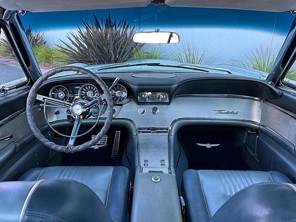 Ford-thunderbird-1963-blue-16