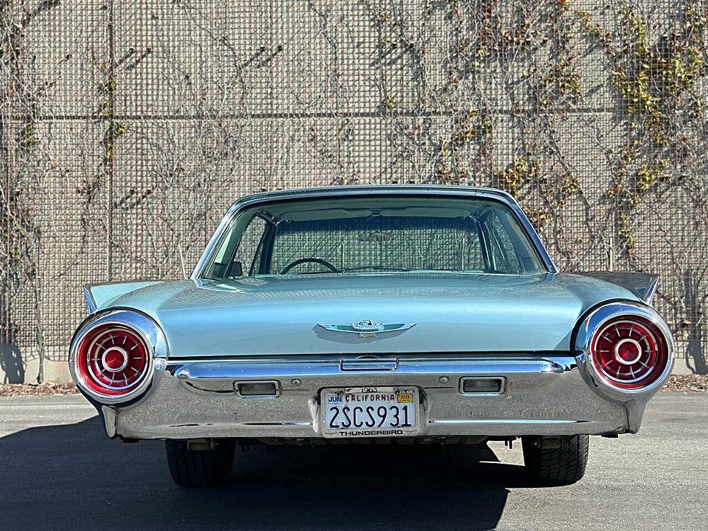 Ford-thunderbird-1963-blue-29