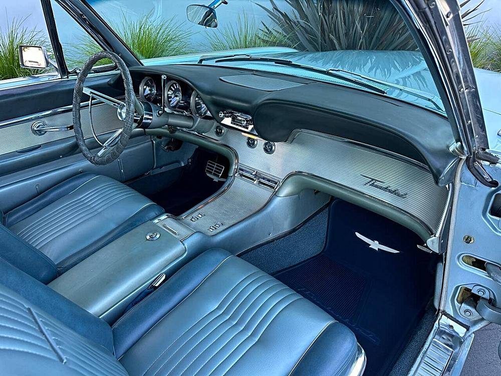 Ford-thunderbird-1963-blue-39