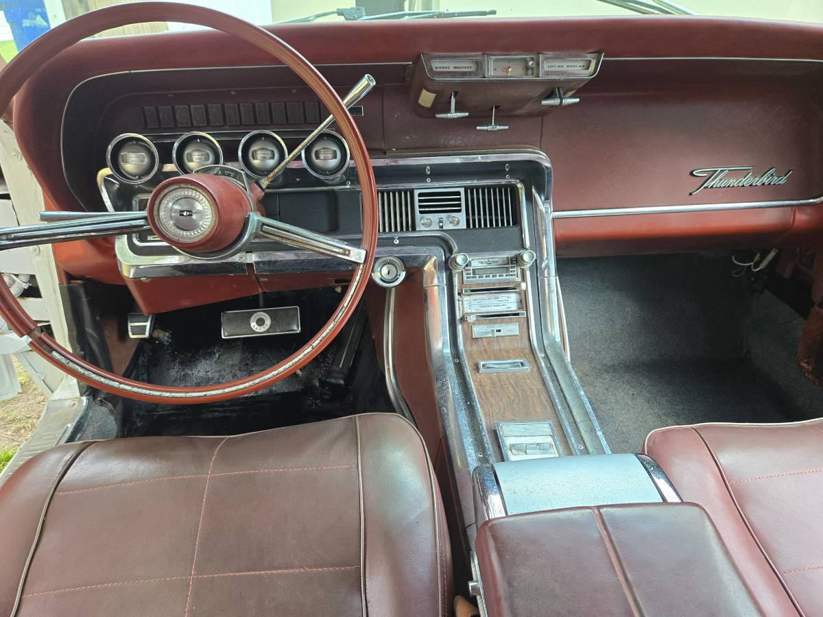 Ford-thunderbird-1966-5
