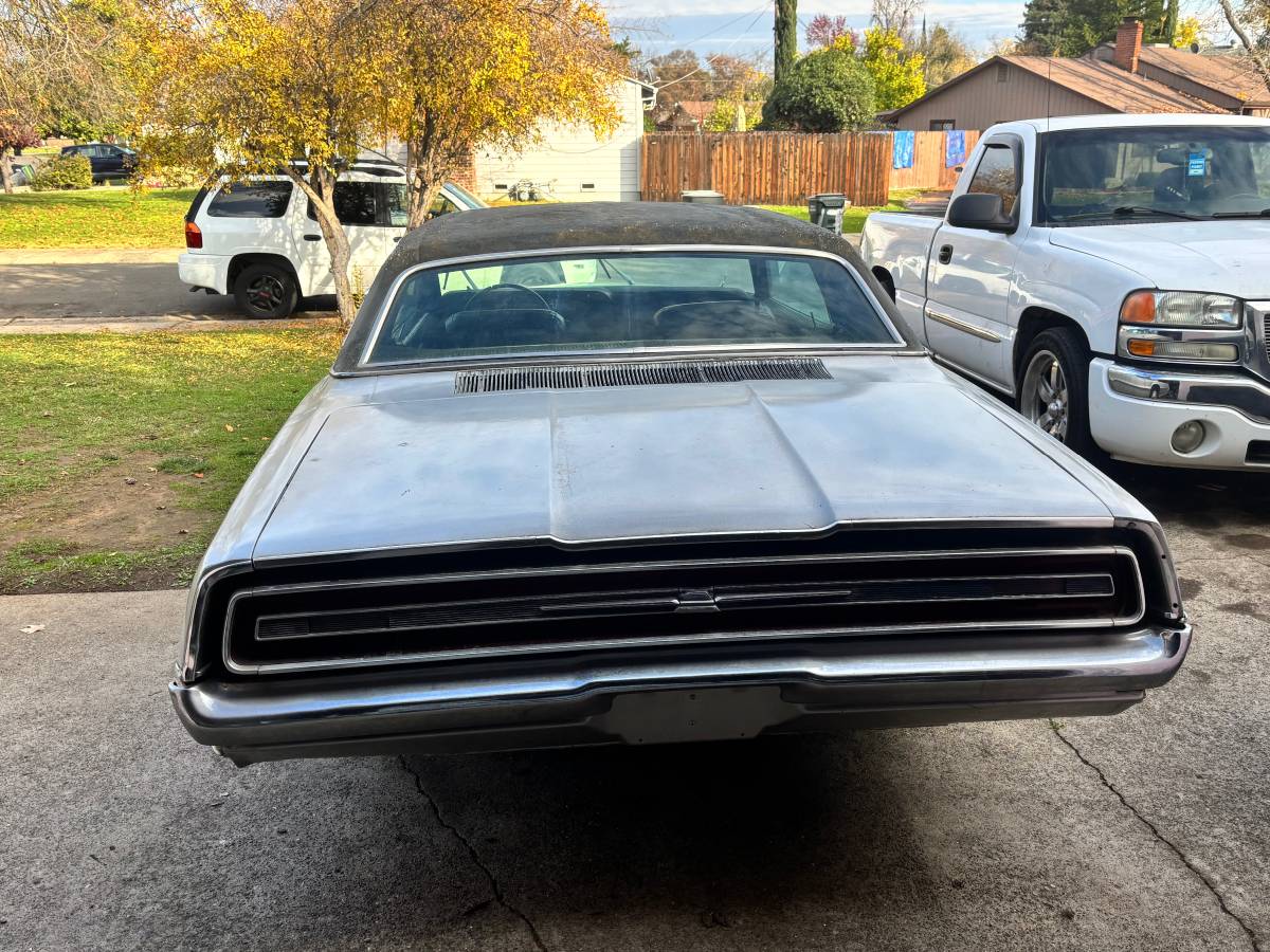 Ford-thunderbird-1968-silver-2