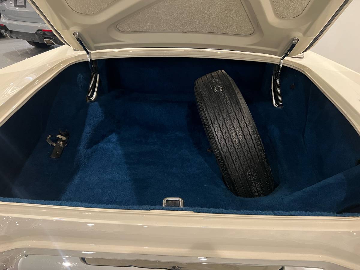 Ford-thunderbird-convertible-1957-white-14