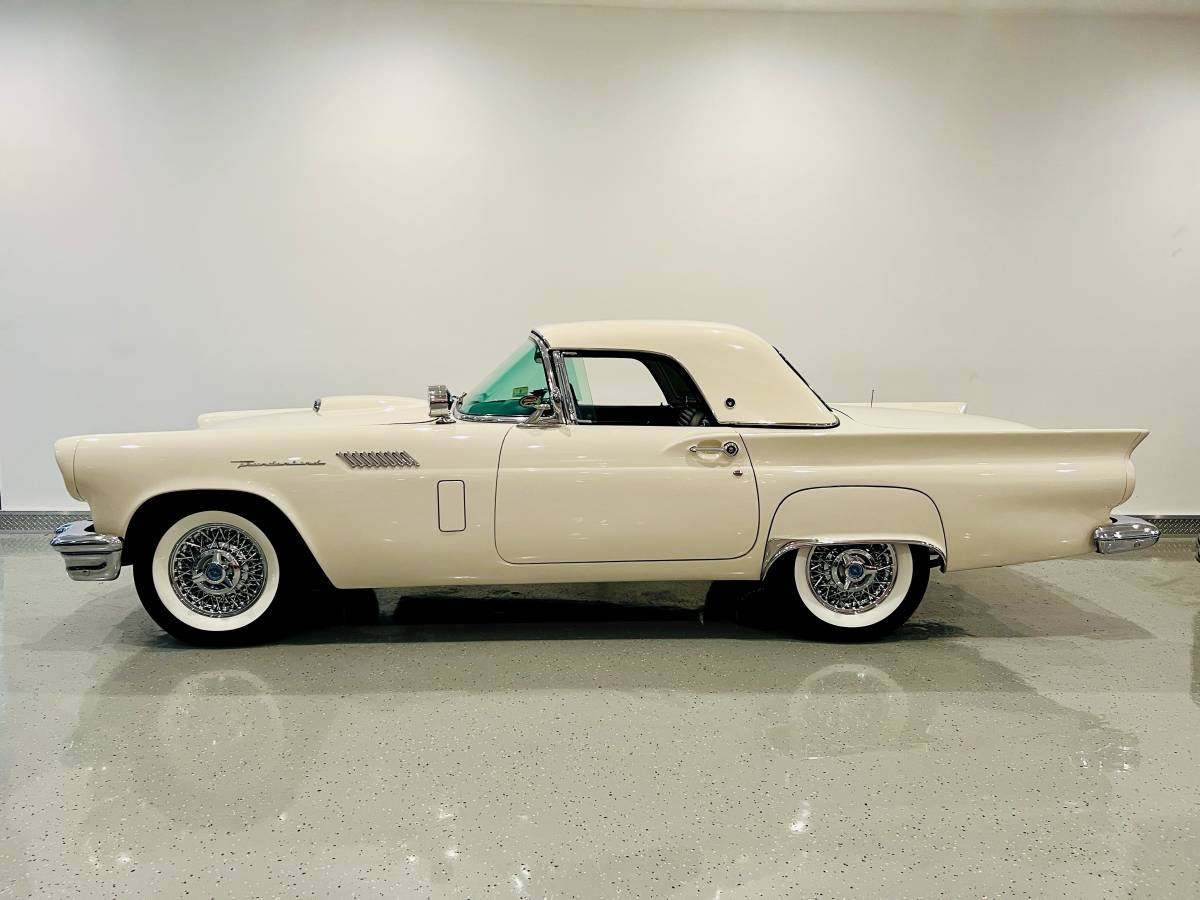 Ford-thunderbird-convertible-1957-white-18