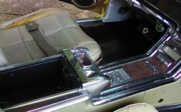 Ford-thunderbird-coupe-1966-yellow-1