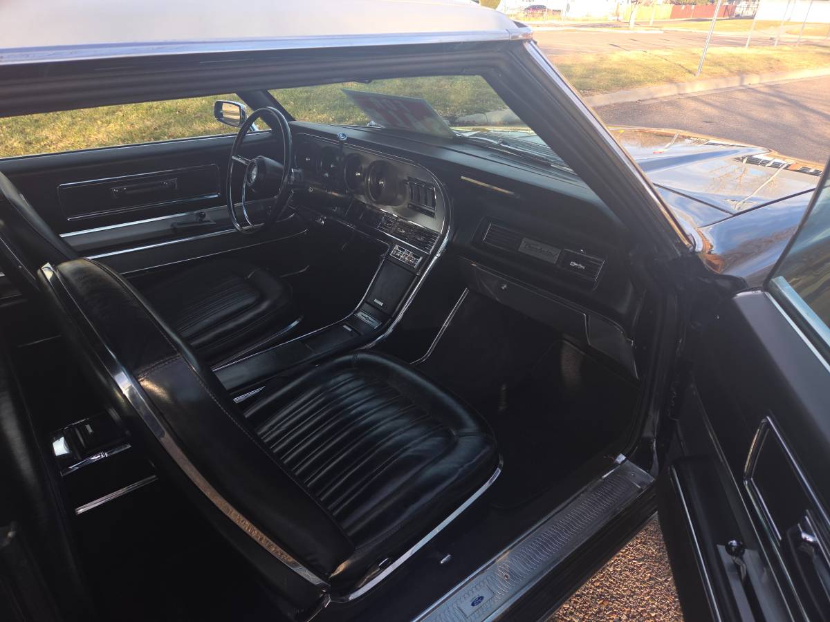 Ford-thunderbird-coupe-1967-black-13