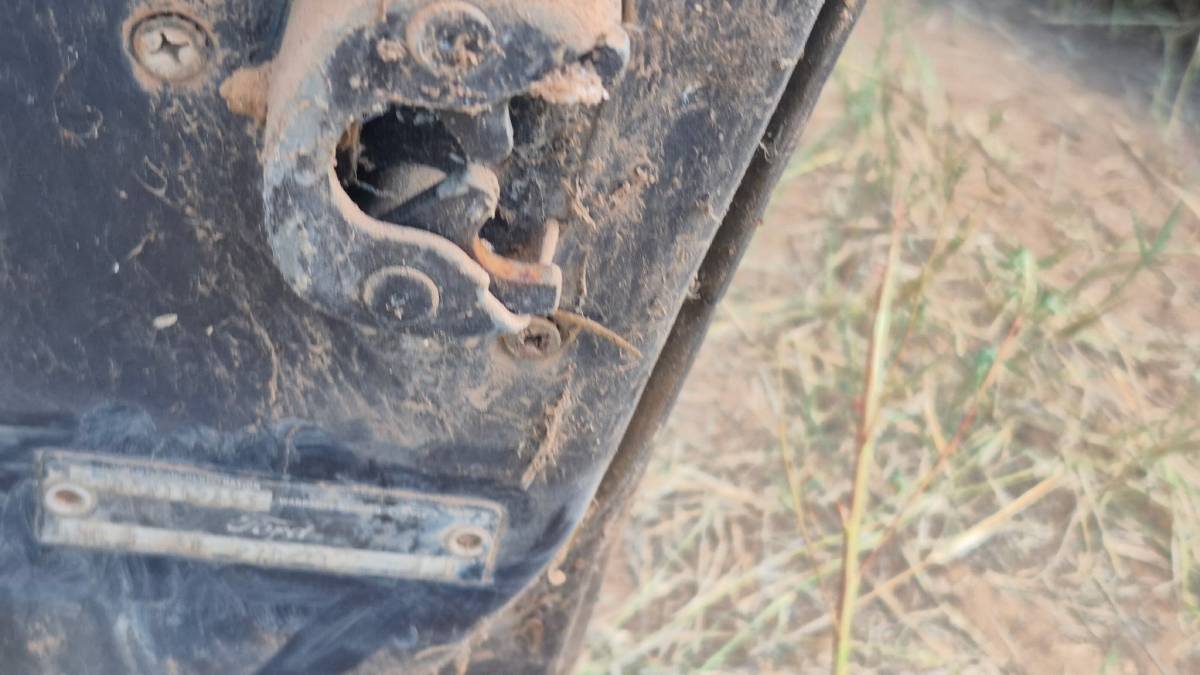 Ford-thunderbird-coupe-1969-blue-3