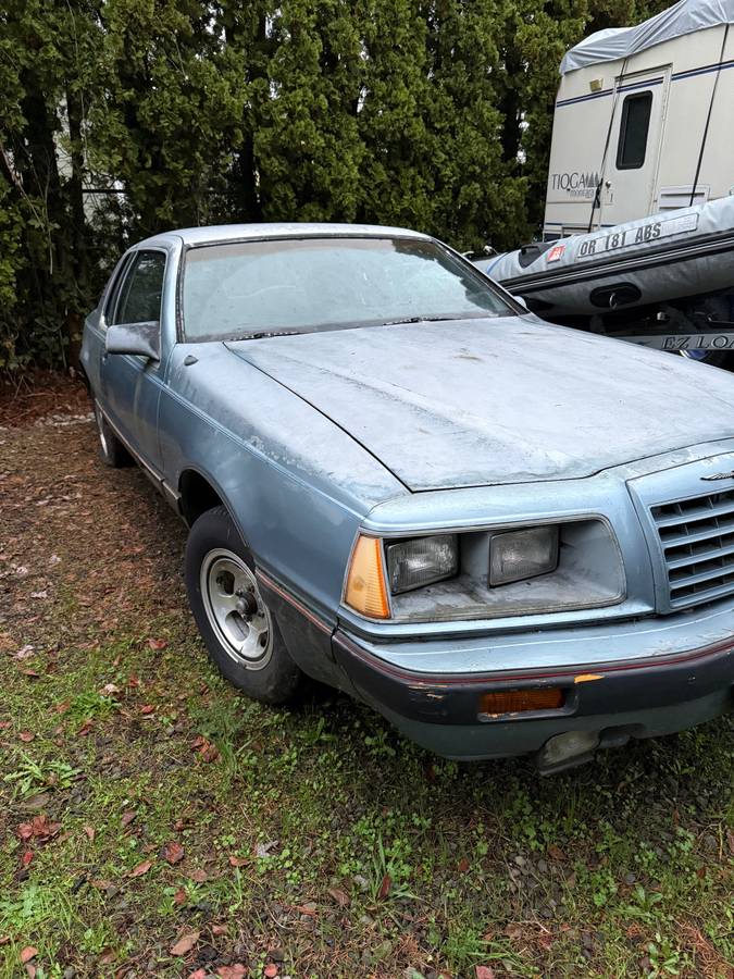 Ford-thunderbird-coupe-1986-3