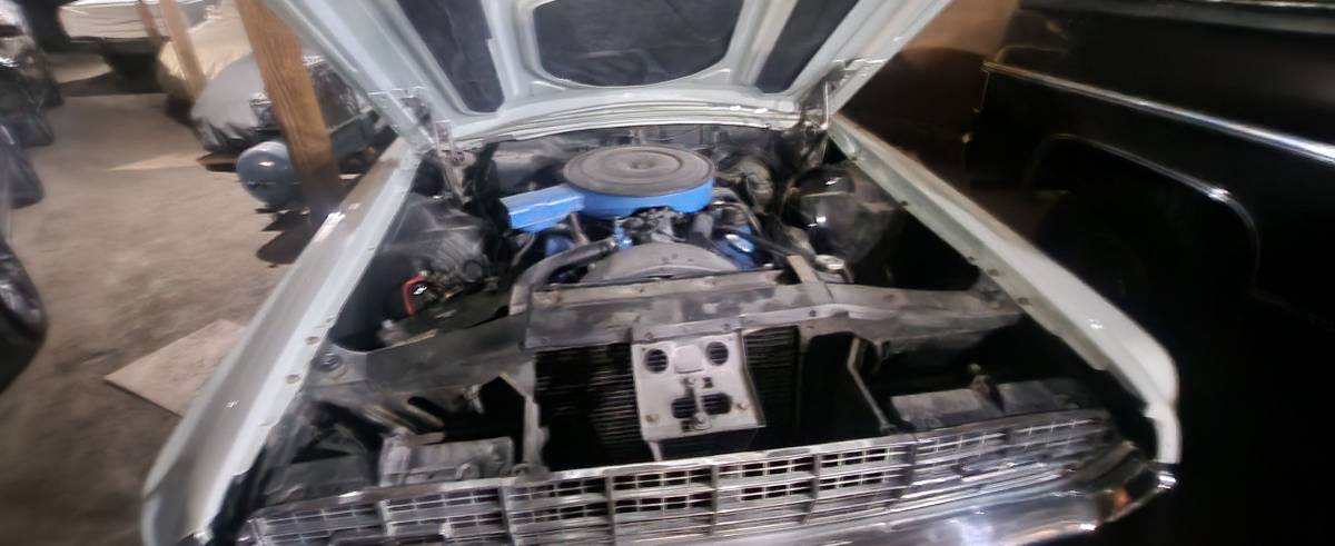 Ford-thunderbird-landau-1968-custom-3