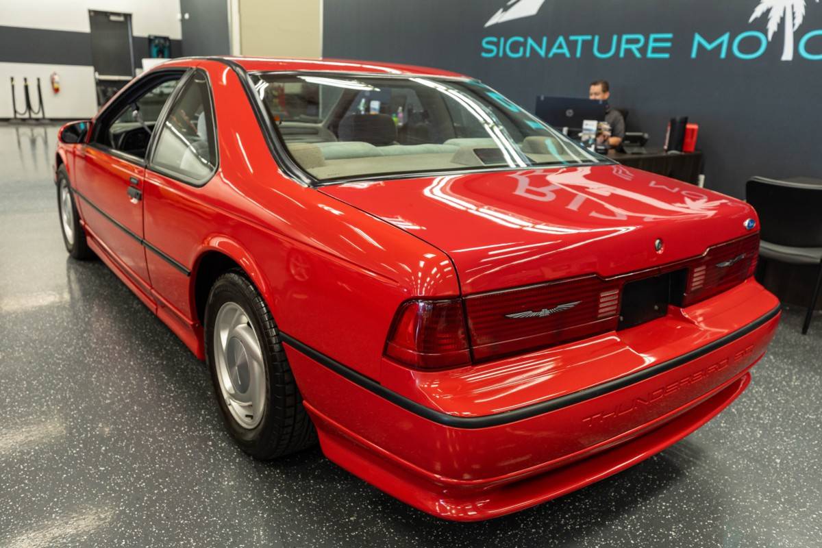 Ford-thunderbird-sc-1989-red-10