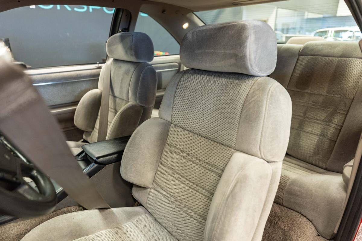 Ford-thunderbird-sc-1989-red-13