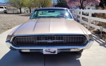 Ford-thunderbird-tudor-landau-1967-custom-1