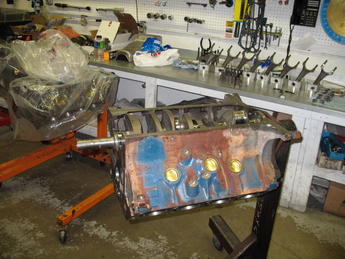 Ford-thunderbird-tudor-landau-1967-custom-18