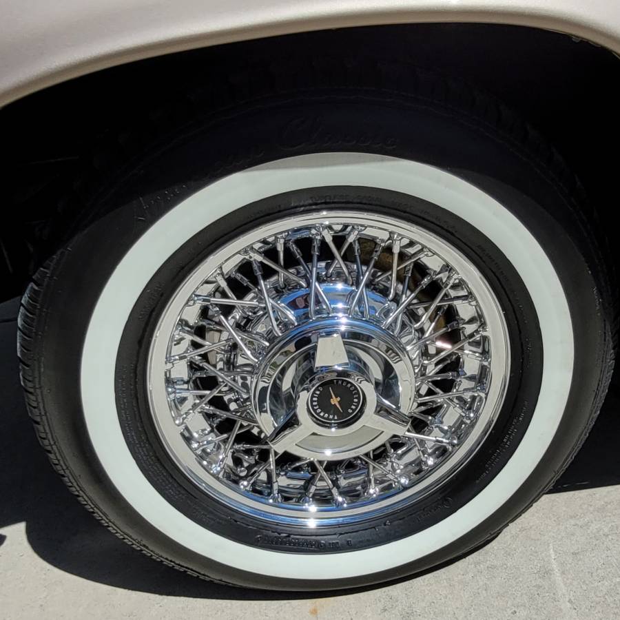 Ford-thunderbird-tudor-landau-1967-custom-49