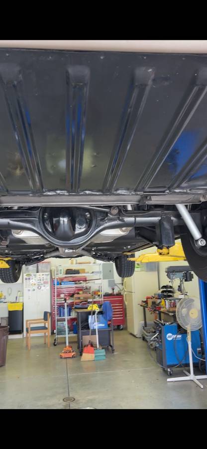 Ford-thunderbird-tudor-landau-1967-custom-59