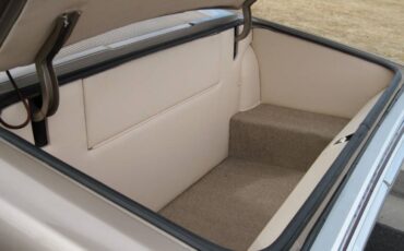 Ford-thunderbird-tudor-landau-1967-custom-6