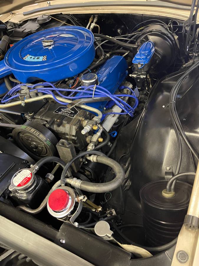 Ford-thunderbird-tudor-landau-1967-custom-9