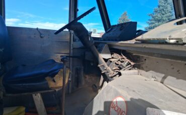 Ford-transit-t250-cargo-van-diesel-1986-white-4