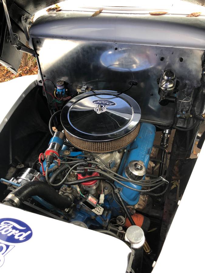 Ford-truck-1946-white-12