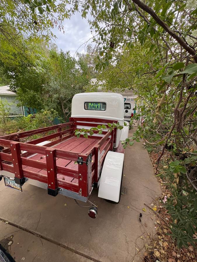 Ford-truck-1946-white-6