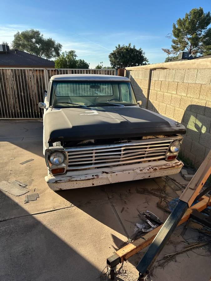 Ford-truck-1967-white-11