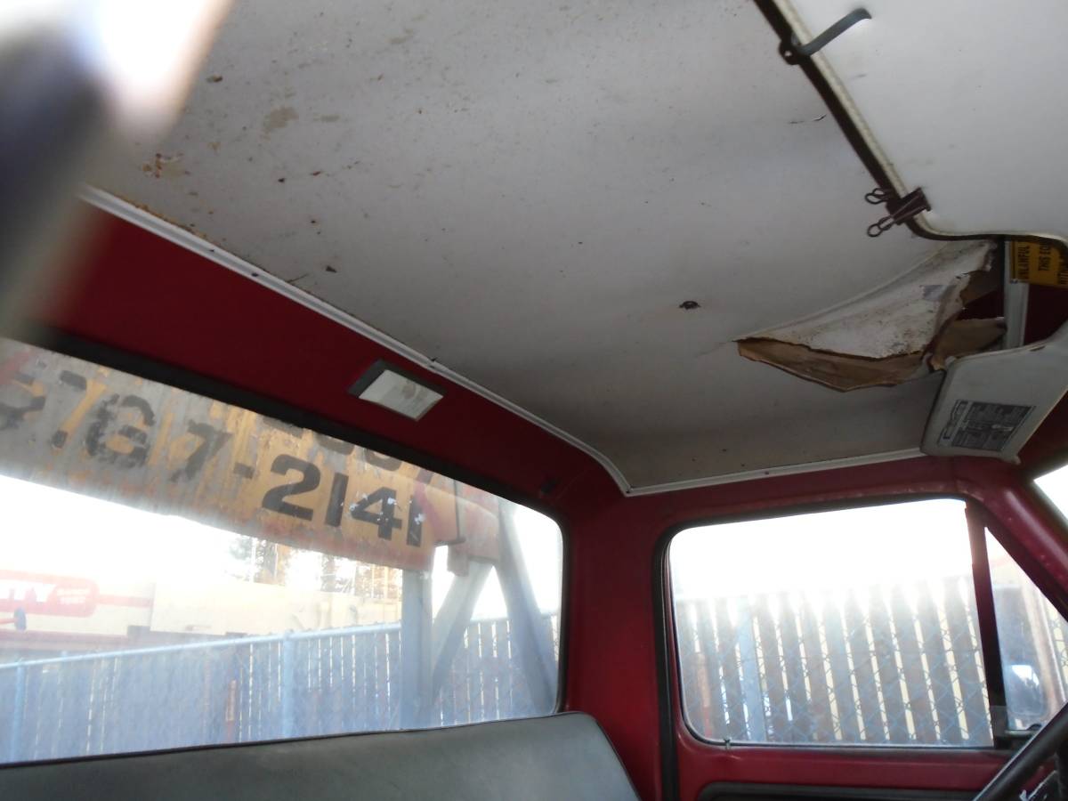 Ford-trucks-1970-custom-13