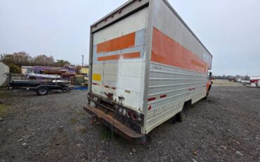 Ford-uhaul-box-truck-1972-3