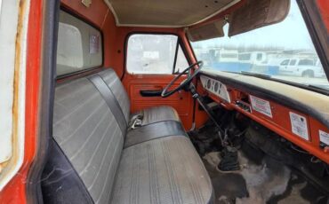 Ford-uhaul-box-truck-1972-4