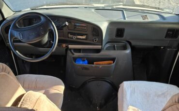 Ford-ultra-1995-white-1