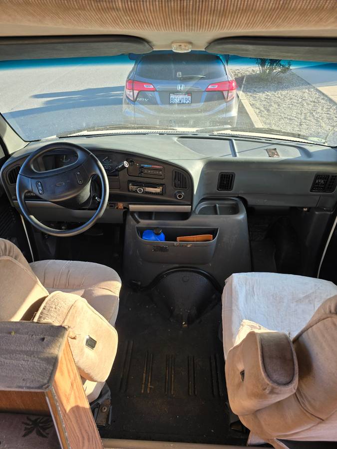 Ford-ultra-1995-white-1