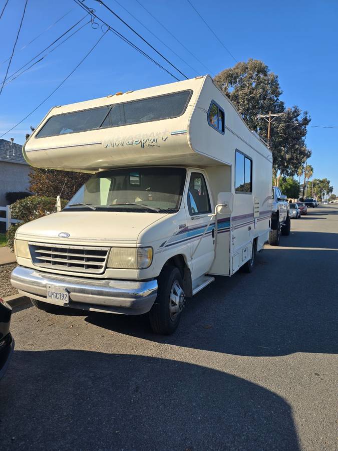 Ford-ultra-1995-white-11