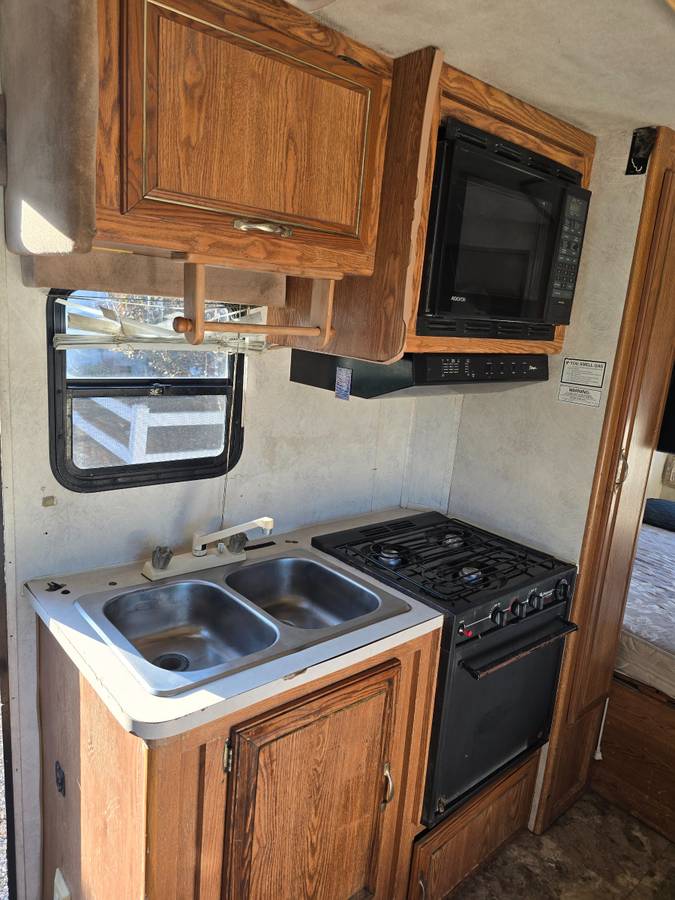 Ford-ultra-1995-white-8