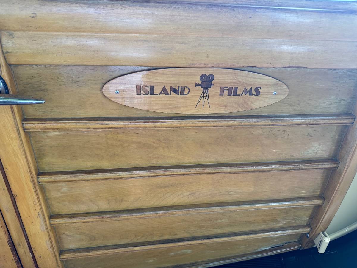 Ford-woody-deluxe.-1935-2