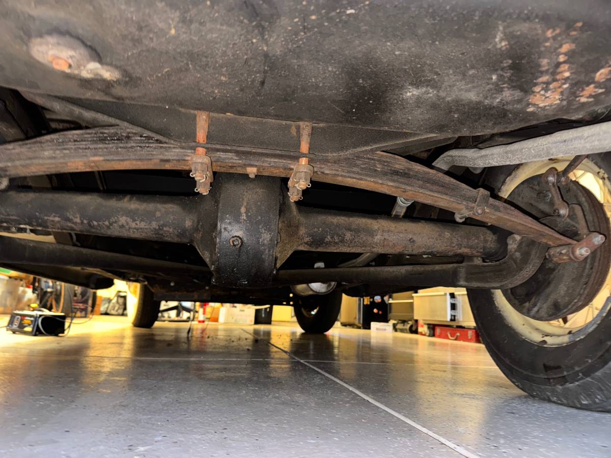 Ford-woody-deluxe.-1935-3