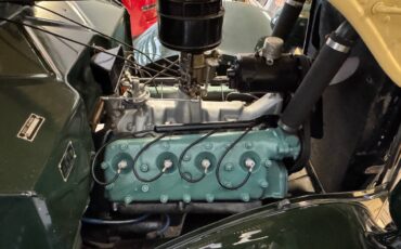 Ford-woody-deluxe.-1935-4