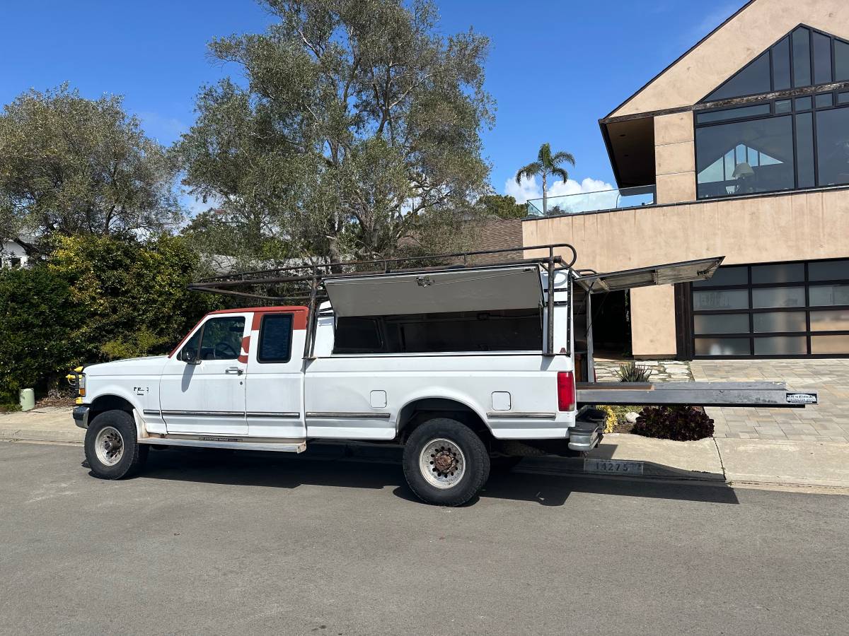 Fordn-f-250-4x4-diesel-1994-white-6