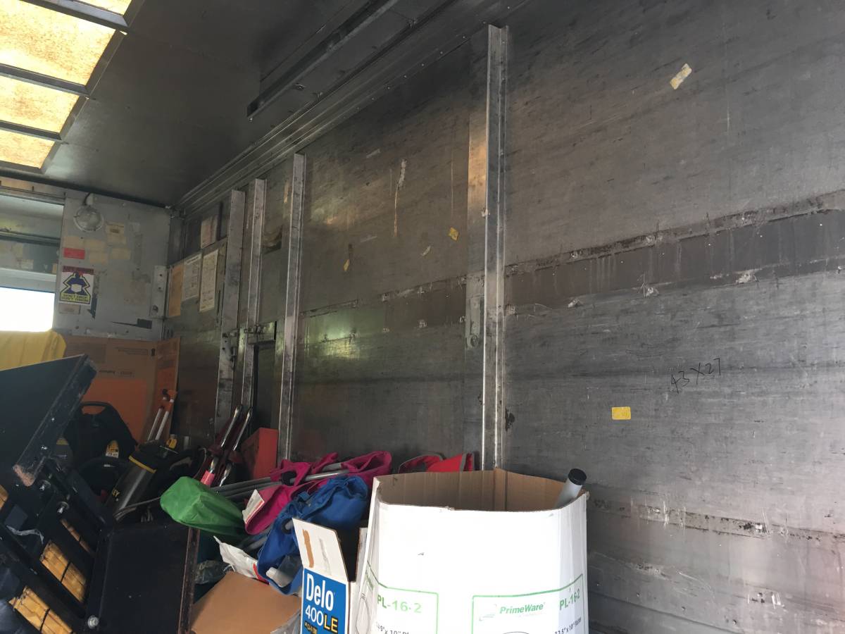 Freightliner-diesel-1995-white-12