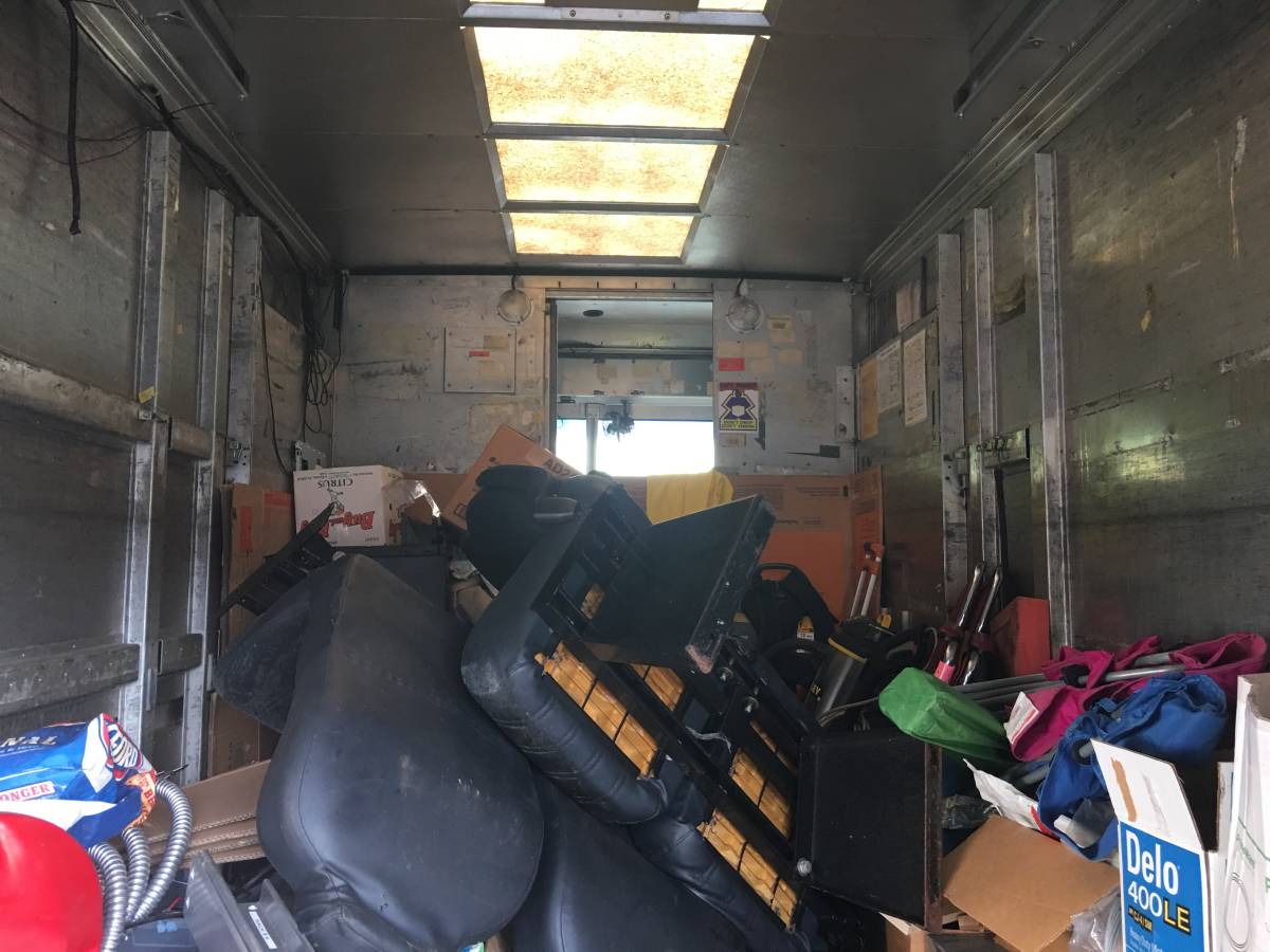 Freightliner-diesel-1995-white-14