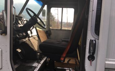 Freightliner-diesel-1995-white-18