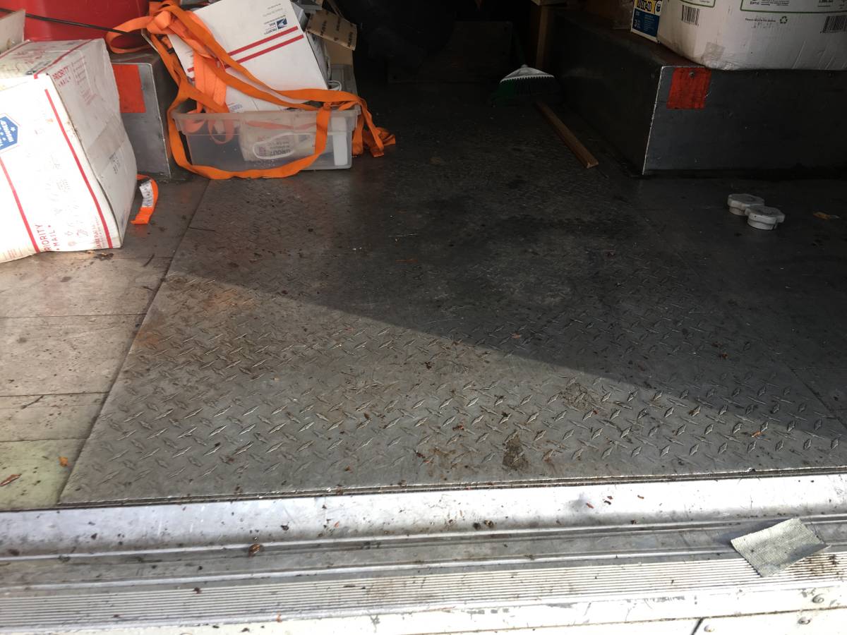 Freightliner-diesel-1995-white-5