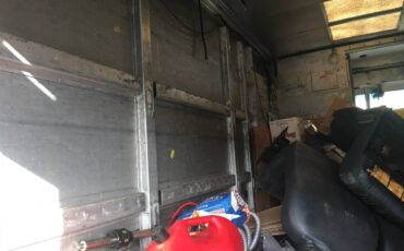 Freightliner-diesel-1995-white-9