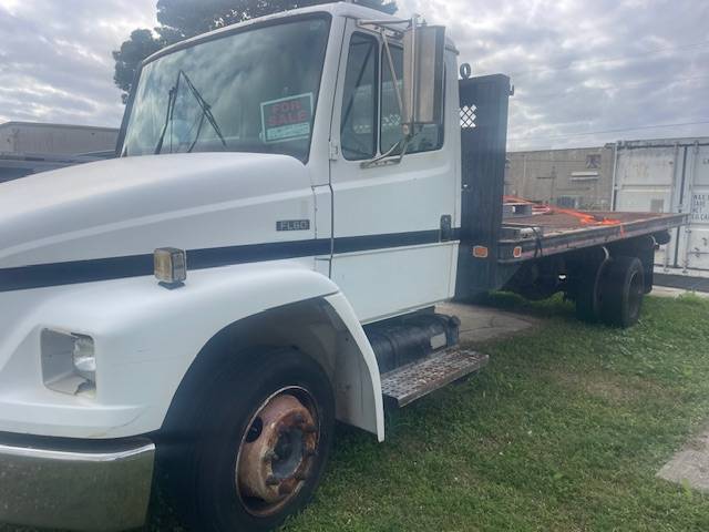 Freightliner-diesel-1996-white-2