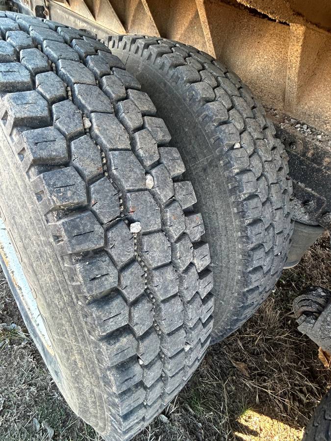 Freightliner-fld-diesel-1995-white-7