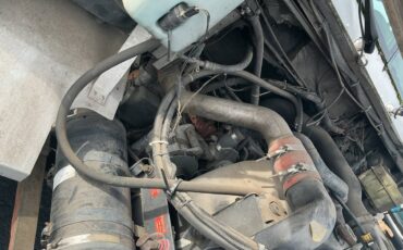 Freightliner-mt45-diesel-1994-white-8