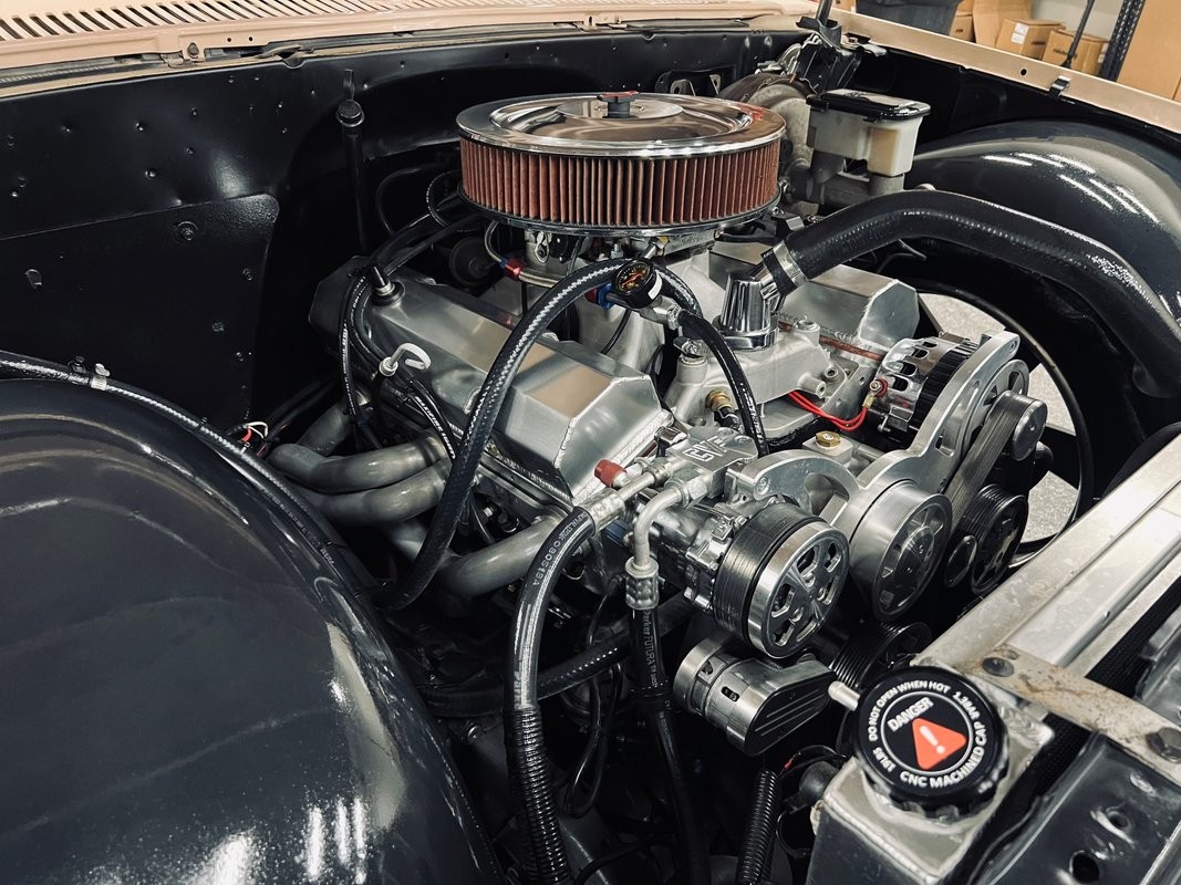 GMC-C1500-1983-Standard-Cab-Pickup-10