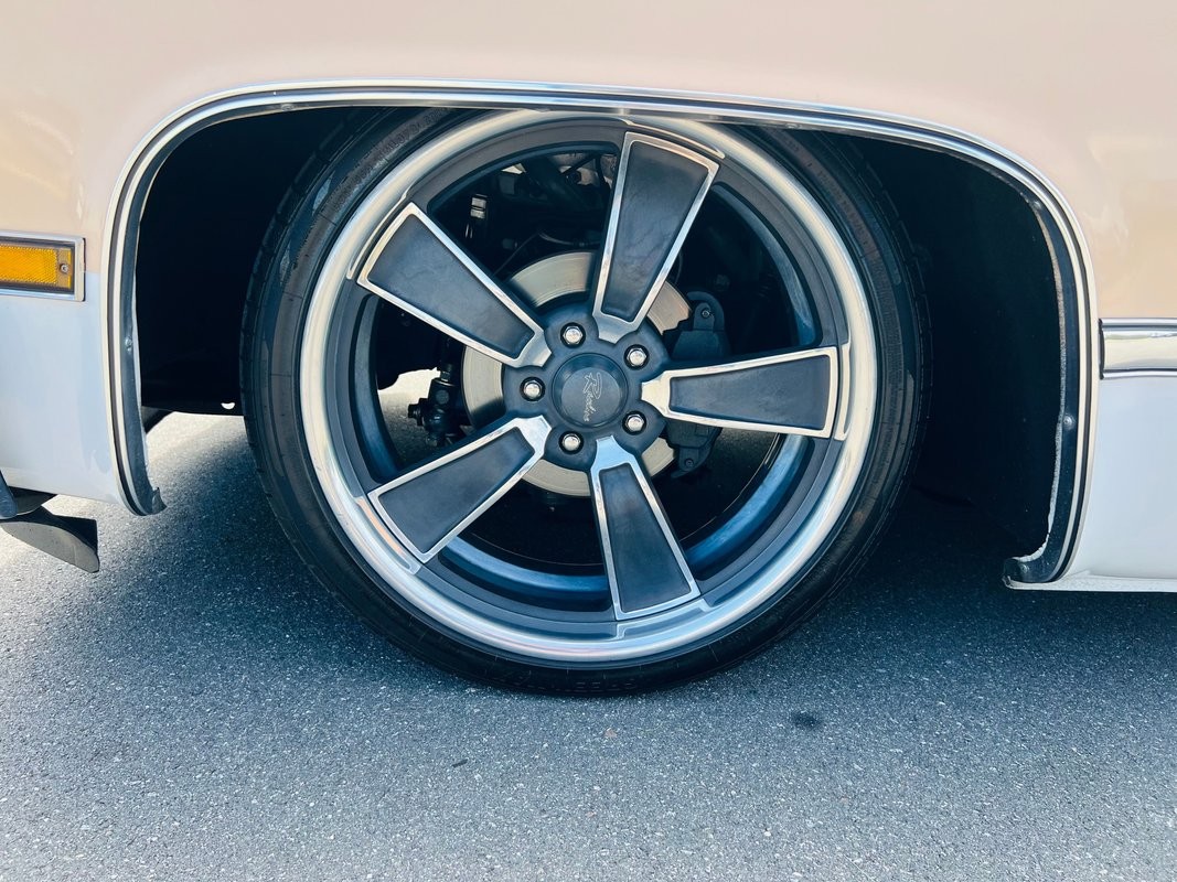 GMC-C1500-1983-Standard-Cab-Pickup-38