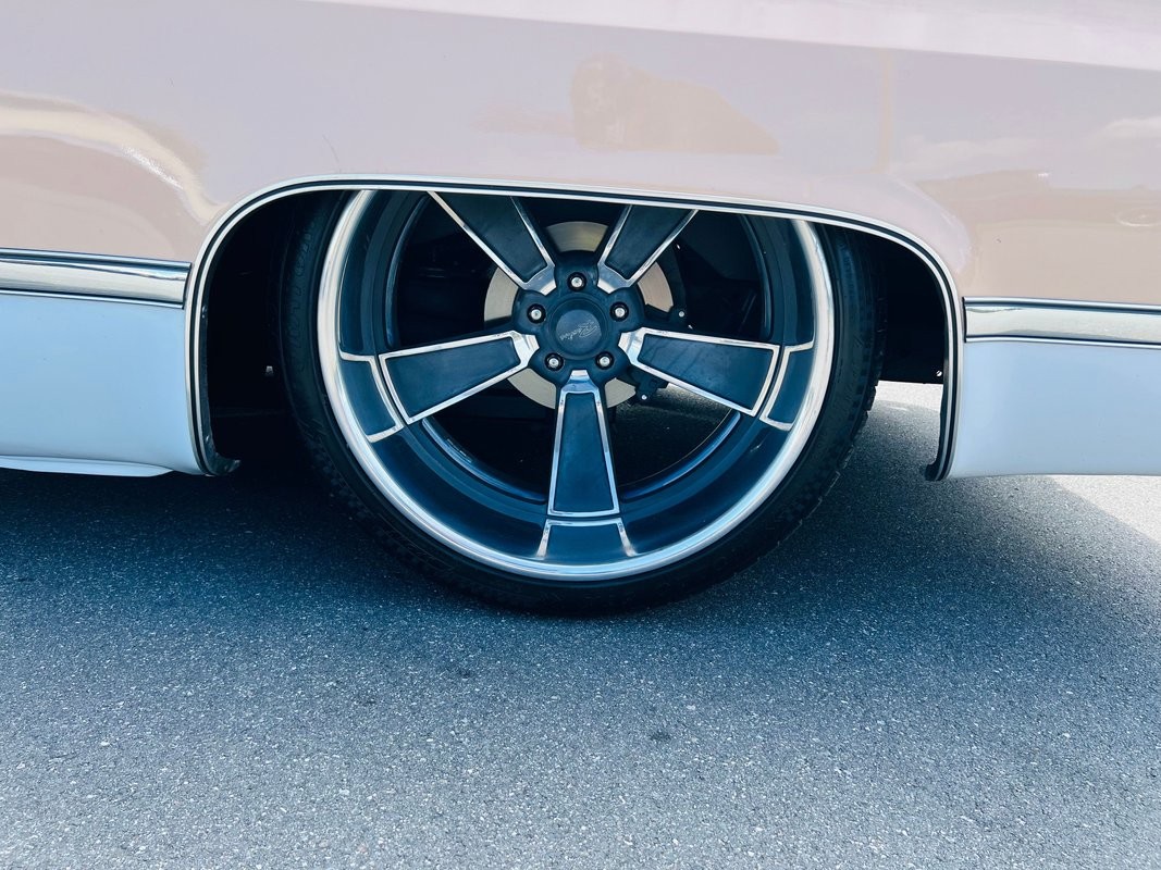 GMC-C1500-1983-Standard-Cab-Pickup-39