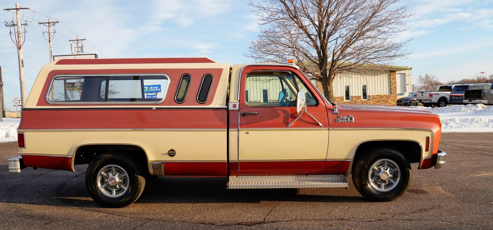 GMC-Classic-Sierra-15-1977-Pickup-Truck-1