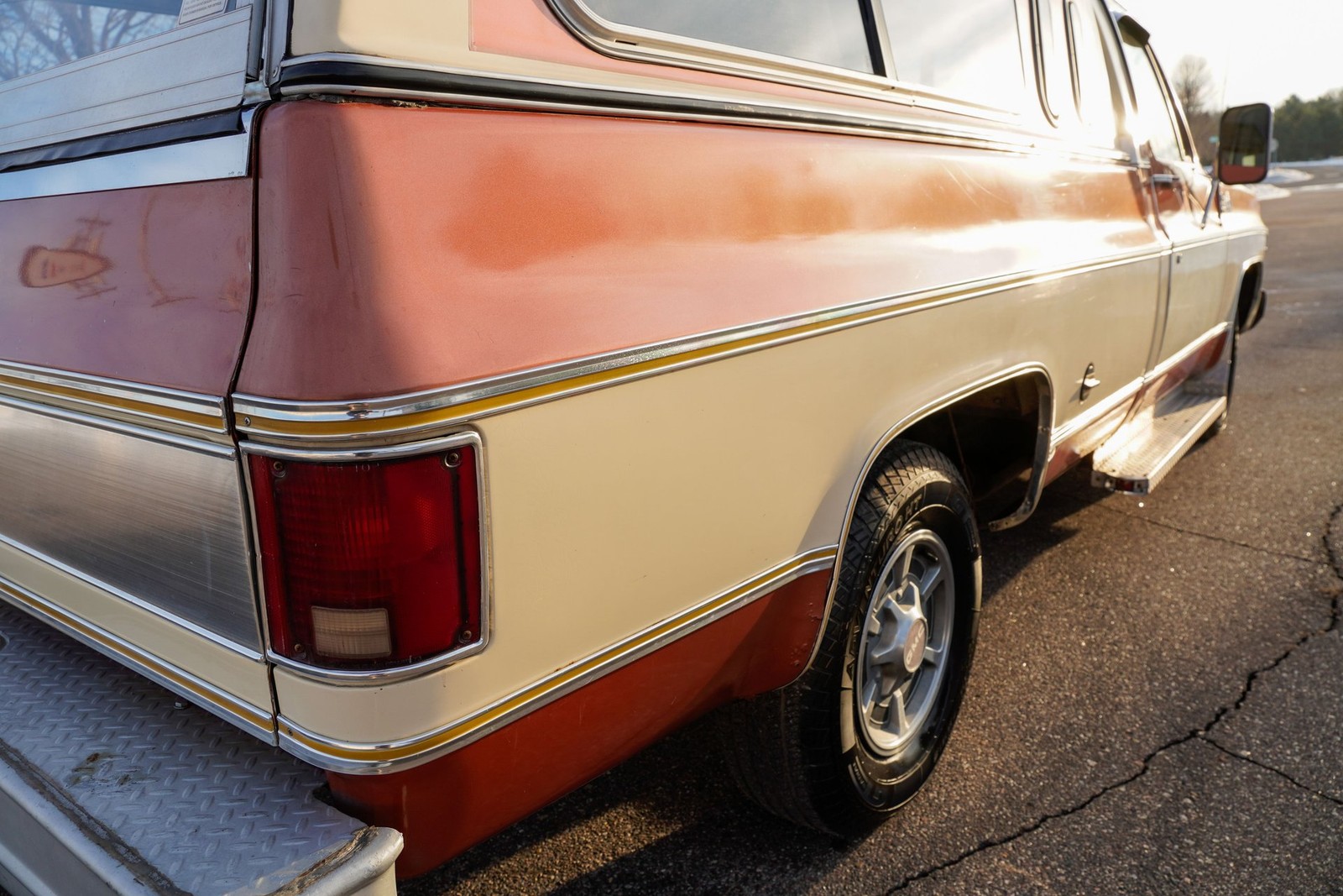 GMC-Classic-Sierra-15-1977-Pickup-Truck-25